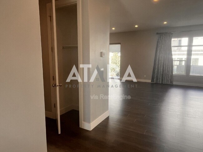 Building Photo - 9167 S Galette Ln