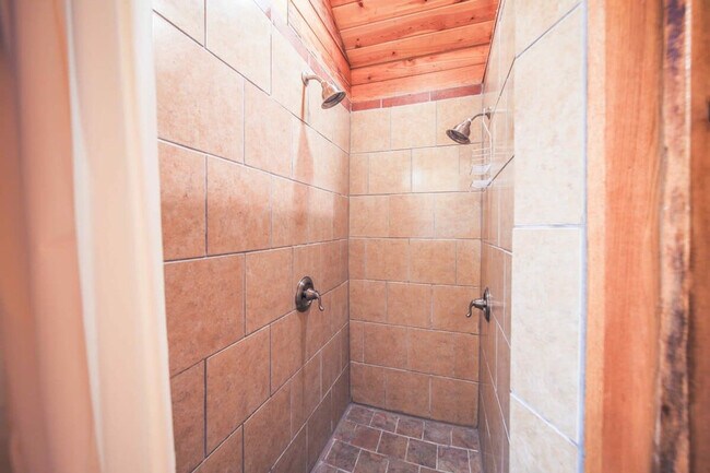 Building Photo - 195 Black Bear Dr