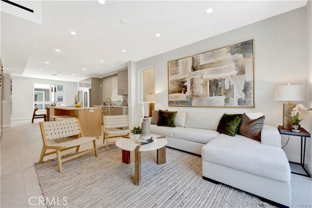 Building Photo - 14570 1/2 Dickens Street, Los Angeles, CA 91403 - 3 BR 4 BA house