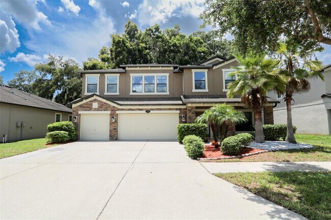 Building Photo - 1208 Oakcrest Dr