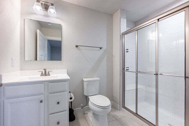 Building Photo - Gorgeous Newer Home in New Development