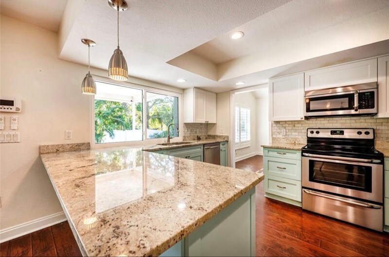 Building Photo - 1599 Brae-Moor Ln