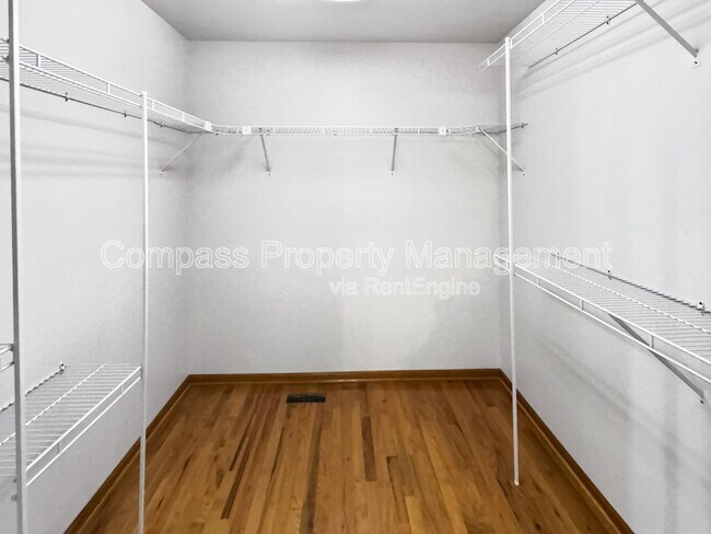 Building Photo - 18325 W Spring Lake Rd