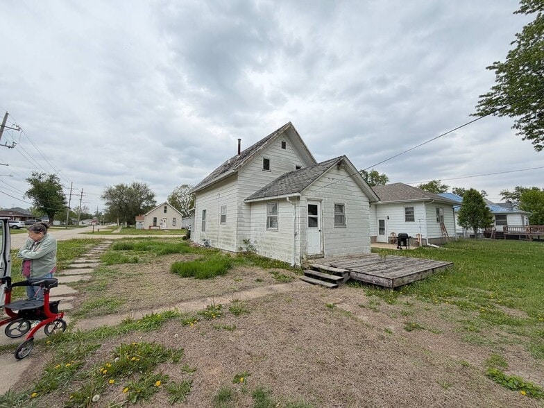 Building Photo - 602 18th Ave