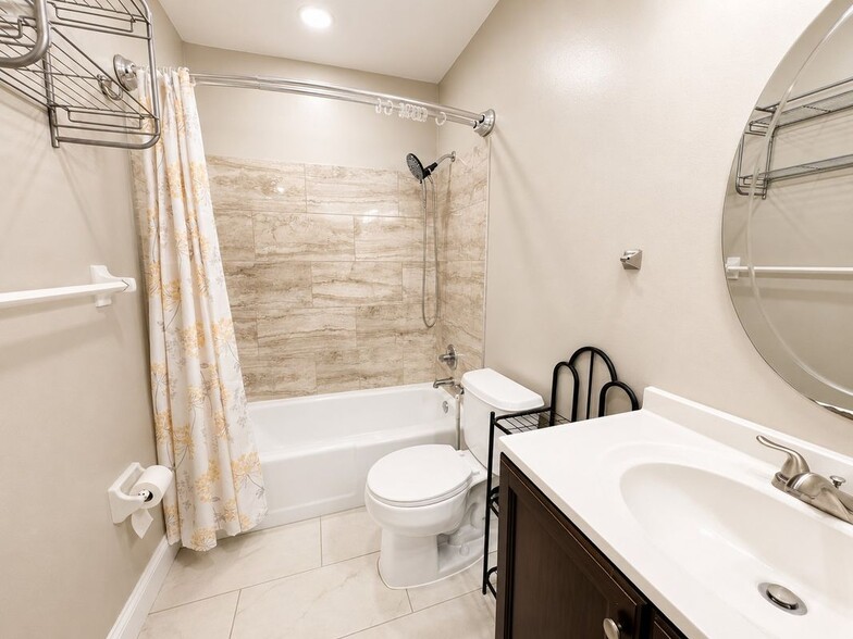 Building Photo - 4325 Aegean Dr