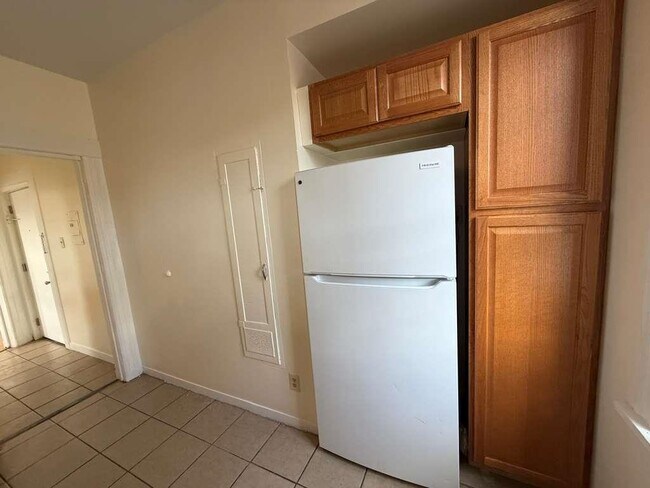 Building Photo - 328 62nd St