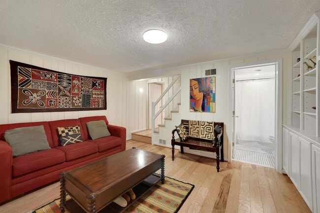 Building Photo - 4518 Chase Ave