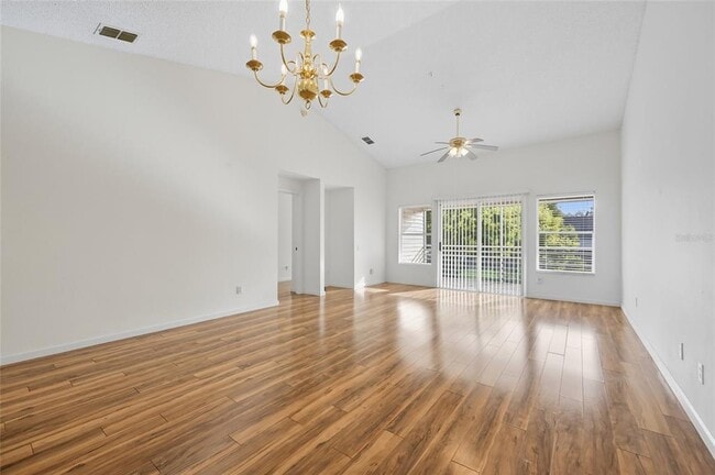 Building Photo - 6029 Lake Pointe Dr