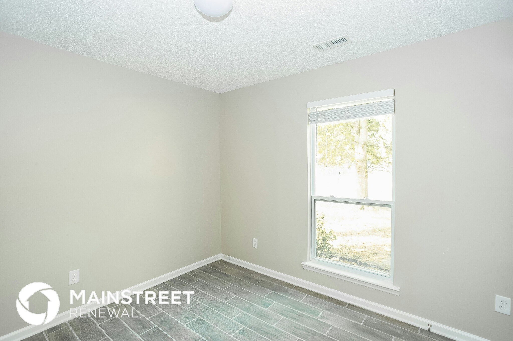 Building Photo - 5900 Brick Landing Dr