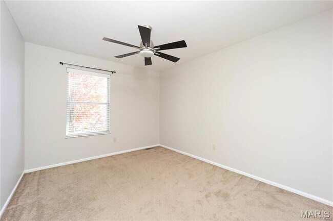 Building Photo - 226 Cheval Square Dr