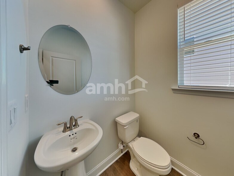 Building Photo - 1459 Aquamarine Dr