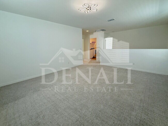 Building Photo - 11326 E Unger Ave