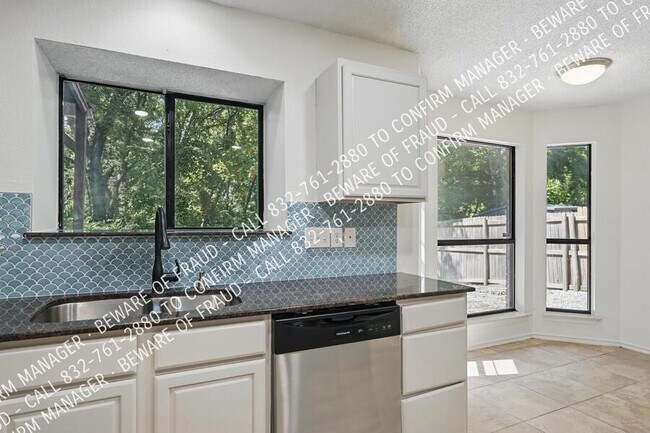 Building Photo - 521 Bent Creek Dr