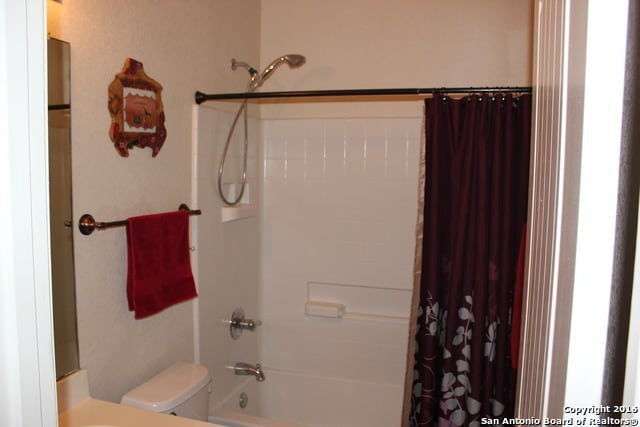 Building Photo - Great 4 Bedroom, 3 Bathroom Home Available in Scenic Hills (Cibolo/Schertz) Realtor Commission: $600