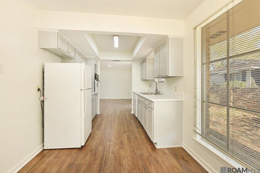 Building Photo - 7005 Whitlow Dr
