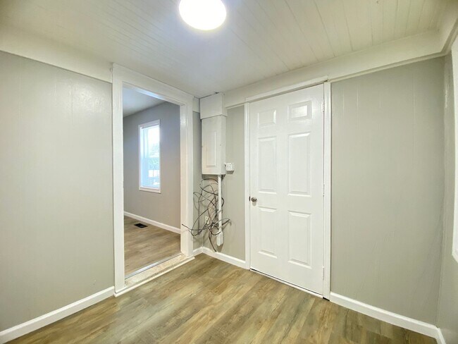 Building Photo - Finley St. 3217