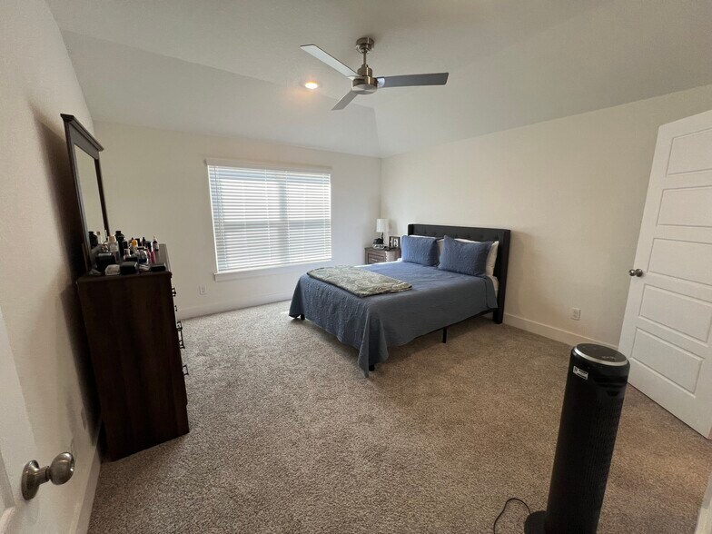 Building Photo - 258 Fawn Ridge Dr