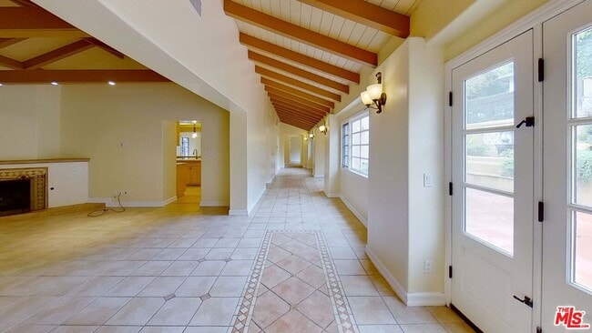 Building Photo - 3920 Van Noord Ave