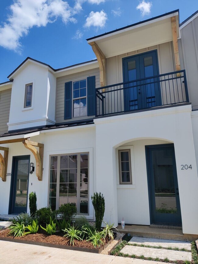 Building Photo - FOR RENT in SUGAR MILL POND!
