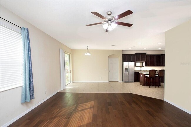 Building Photo - 1319 Rowantree Dr