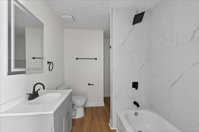 Building Photo - 218 S Walcott St