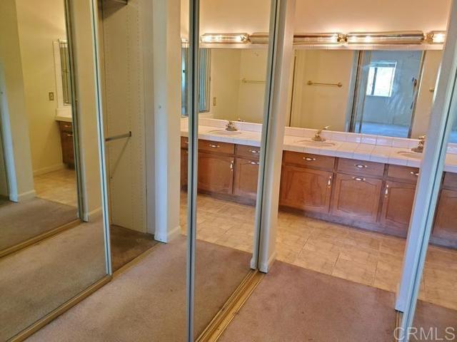 Building Photo - 2625 Pirineos Way