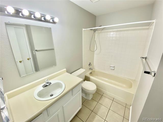 Building Photo - 6965 Peyote Way