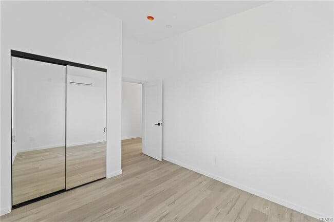 Building Photo - Brand new detached 4 bedroom 2 bath ADU