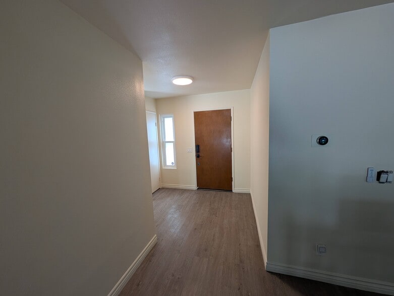 Front Door Hallway - 1419 Poseidon