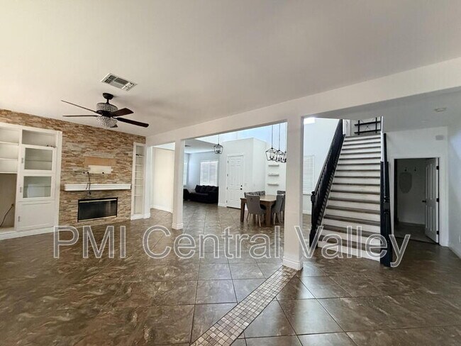 Building Photo - 108 Hornfels Ave