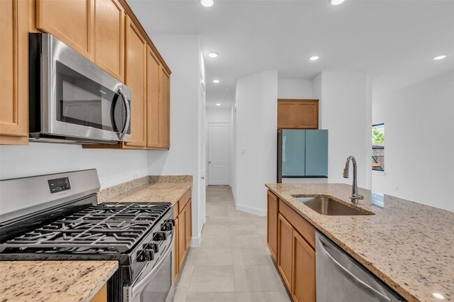 Building Photo - 10607 Katherine Lk Dr