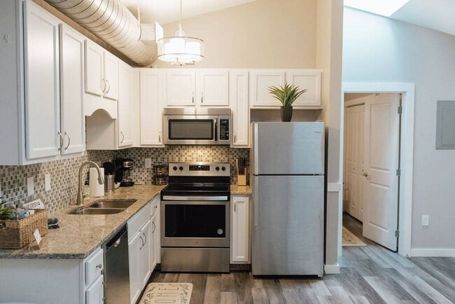 Building Photo - 117 Spring St