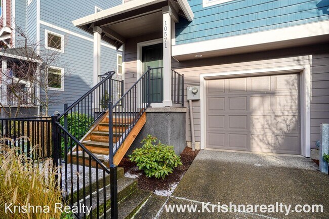 Building Photo - 3 br, 2.5 bath House - 10571 NE Park Ridge...