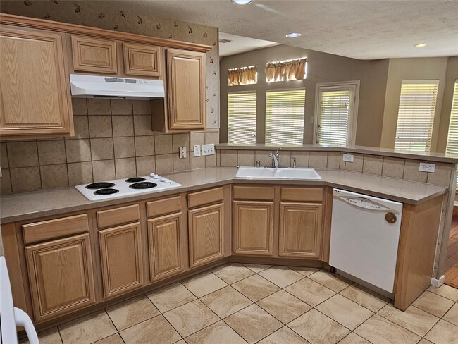 Building Photo - 9506 Rustic Gate Rd