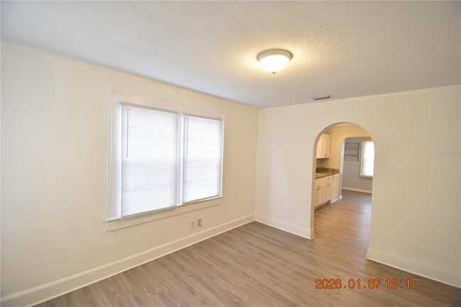 Building Photo - 2500 Auburn St S