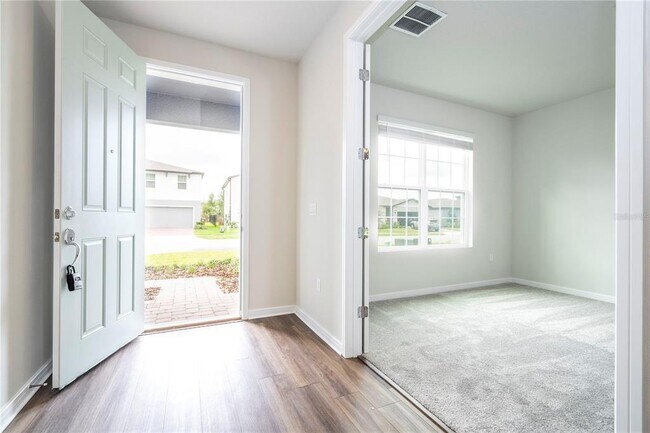 Building Photo - 17297 Cagan Crossings Blvd