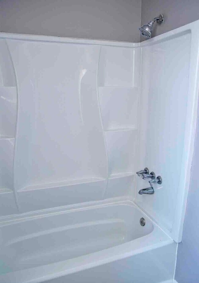 Building Photo - 403 N Market St