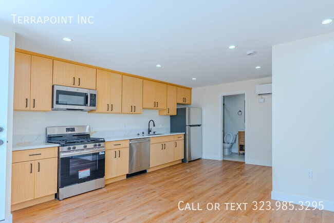 Building Photo - 456 S Breed St