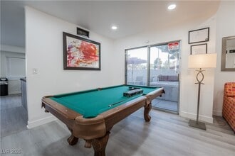 Building Photo - 2364 Belvedere Dr