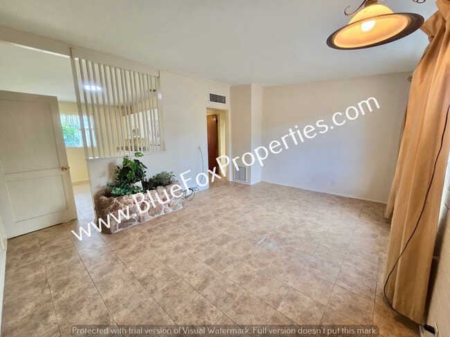 Building Photo - 3240 E Halcyon Pl