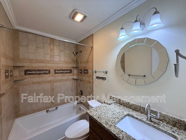 Building Photo - 107 Perriwinkle Pl