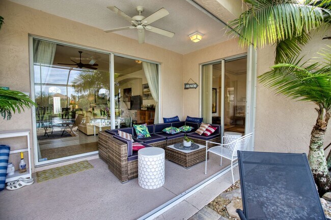 Building Photo - Seasonal Short-Term Single Family Pool Home in Pelican Pointe Golf & Country Club!