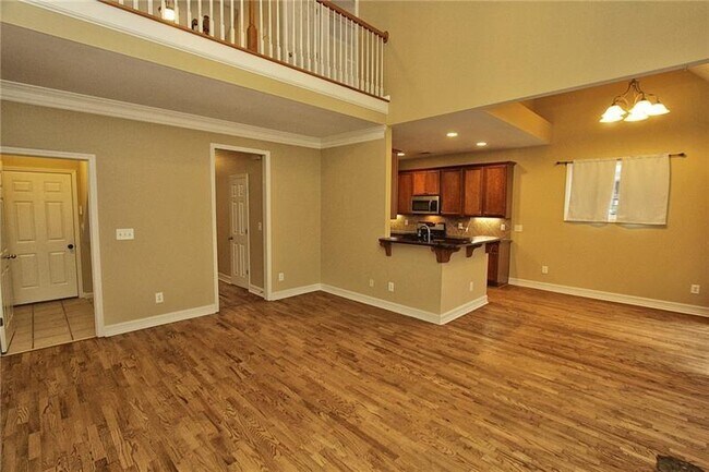 Building Photo - 1360 Eastgate Ct