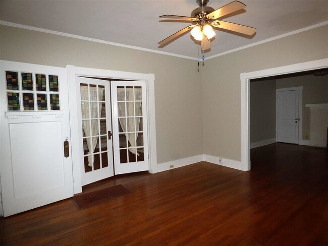 Building Photo - 447 Dickinson St