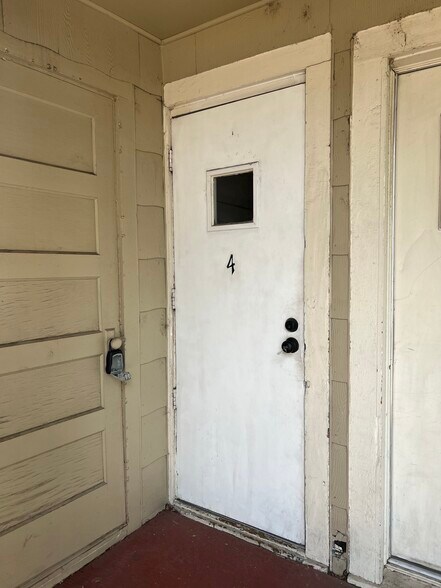 Building Photo - 315 E St Vrain St