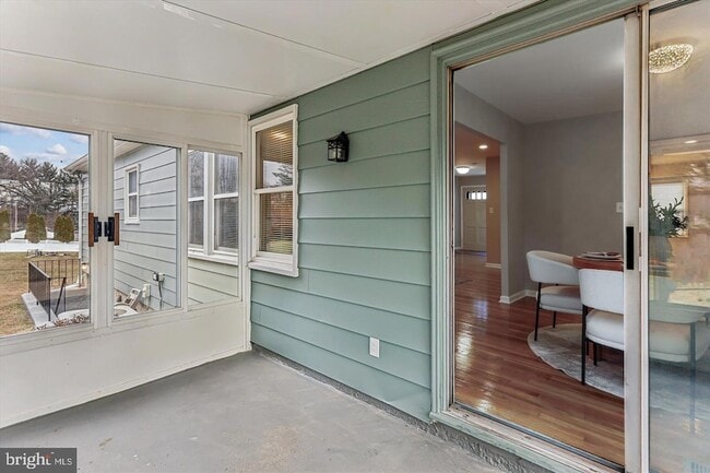 Building Photo - 7 Cedar Bluff Ct