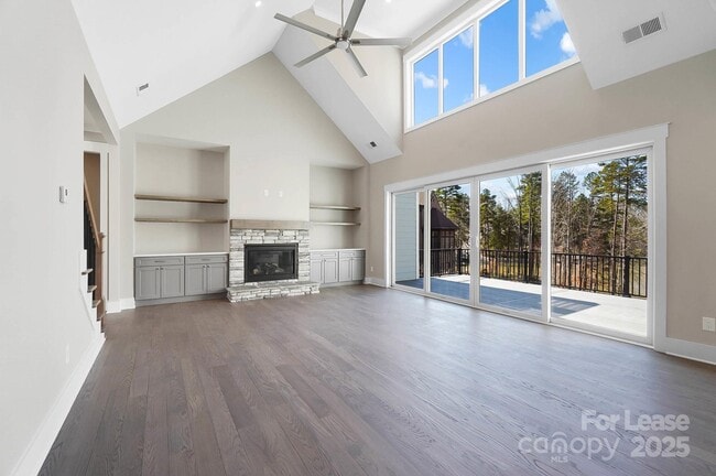 Building Photo - 154 Fox Hunt Dr