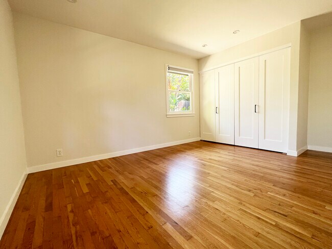 Building Photo - 144 San Rafael Ave