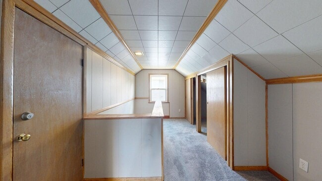 Building Photo - Fulton/W.58th neighborhood; 3 bedroom/2bat...