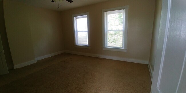 Building Photo - Very Nice 2 Bedroom 1 Bath House in Madiso...